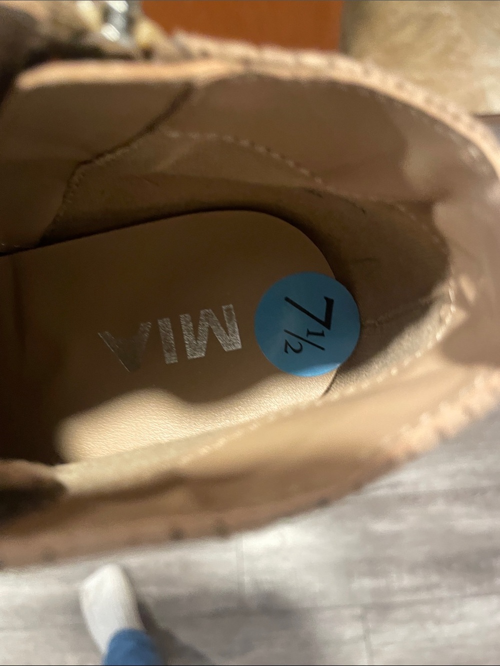 MIA Arianna suede taupe wedges size 7.5 - Picture 5 of 8